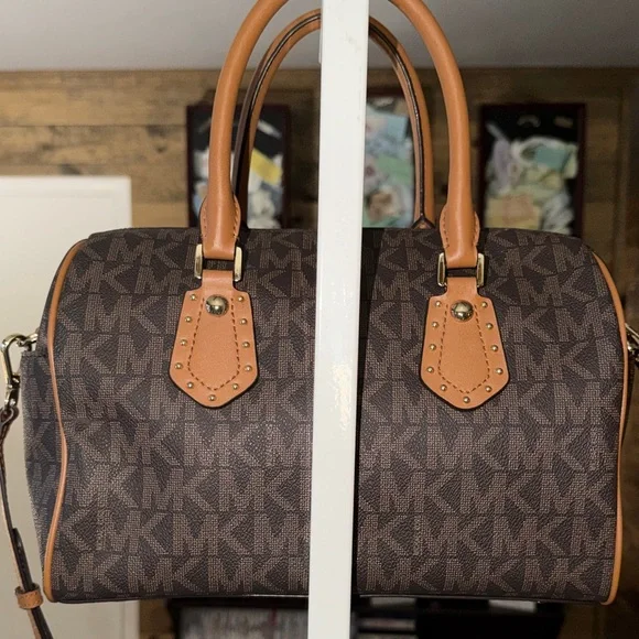 Michael Kors Signature Brown Satchel with Crossbody Strap - Picture 5 of 15